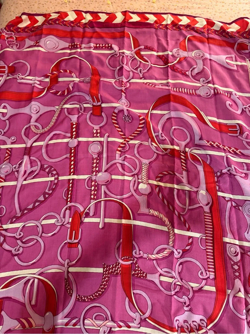 Hermes bold pink
